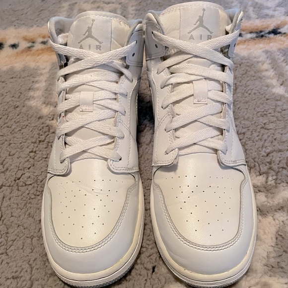 Jordan 1 Mid White - Picture 3 of 5